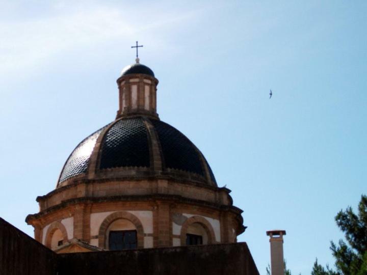 Case Vazzana - Cortile Sant'Agostino Mazara del Vallo Buitenkant foto